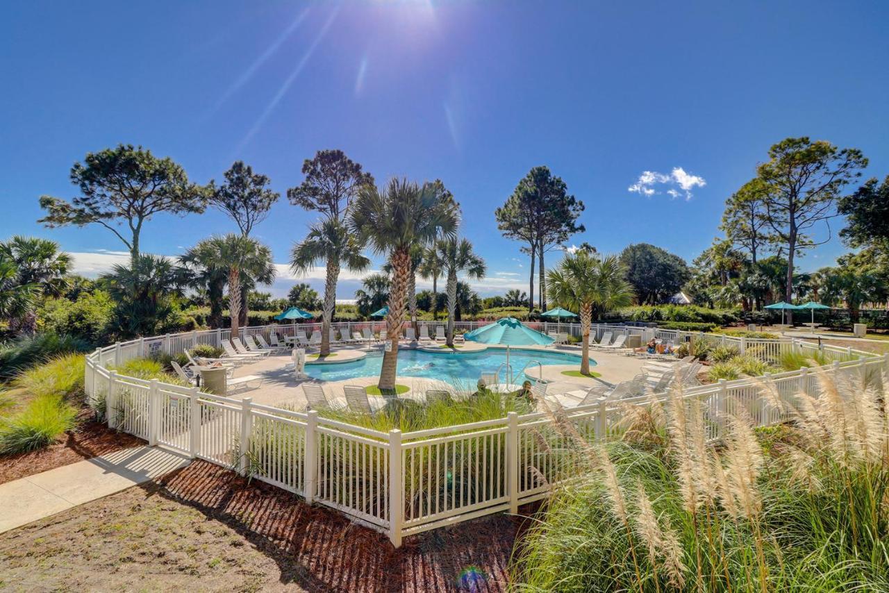 Ocean Dunes Villas: Beachfront Retreat with Heated Pool Hilton Head Island Exterior photo