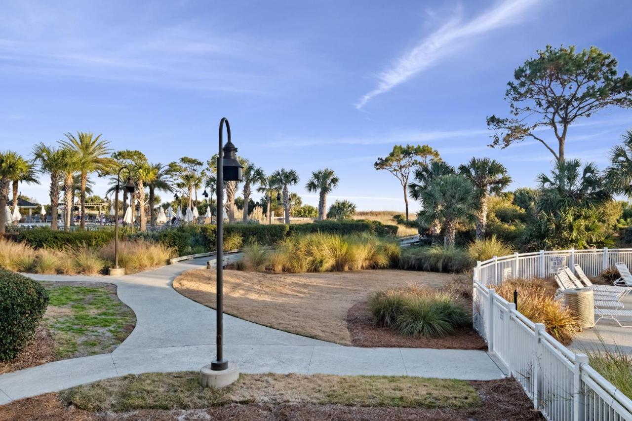 Ocean Dunes Villas: Beachfront Retreat with Heated Pool Hilton Head Island Exterior photo
