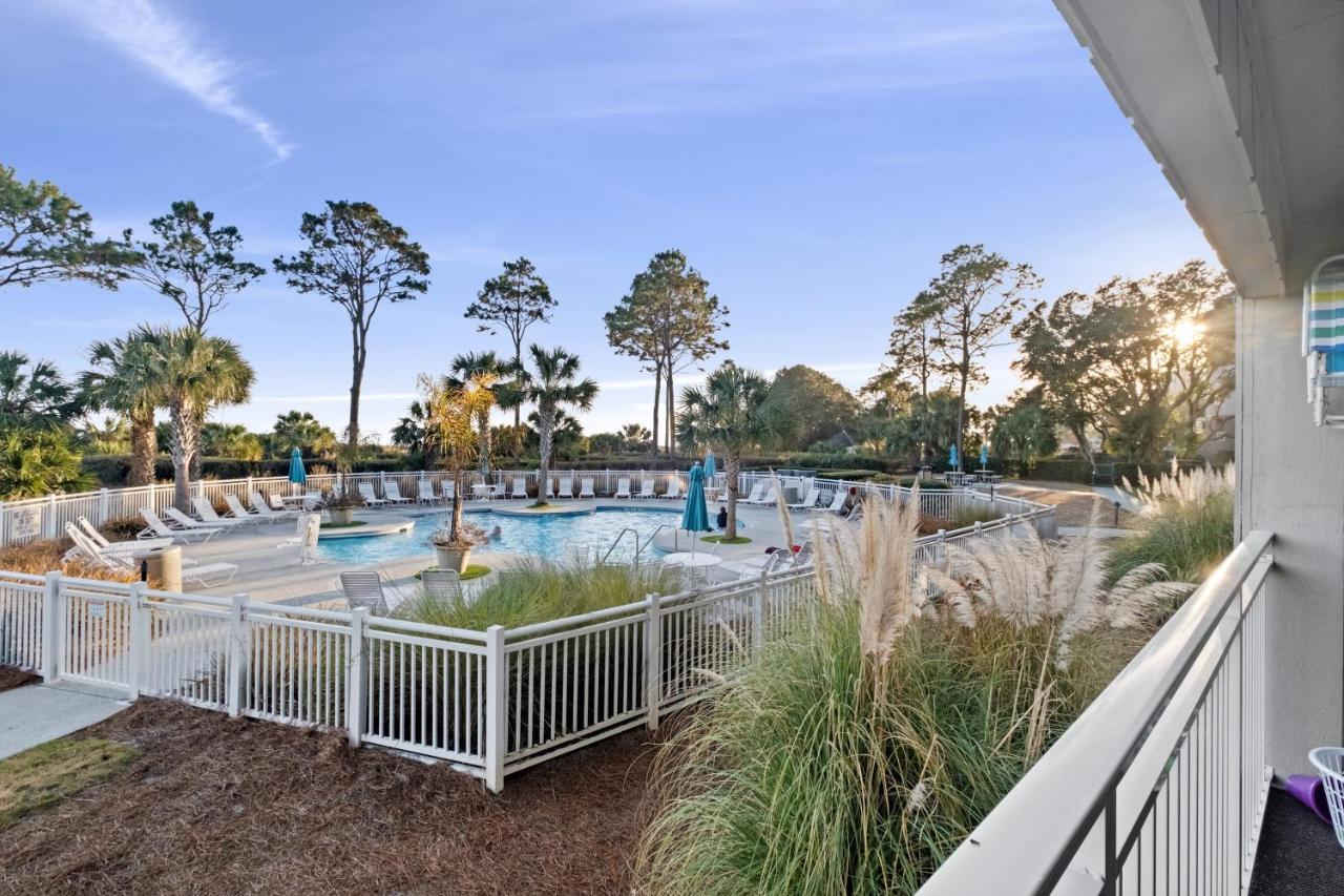 Ocean Dunes Villas: Beachfront Retreat with Heated Pool Hilton Head Island Exterior photo