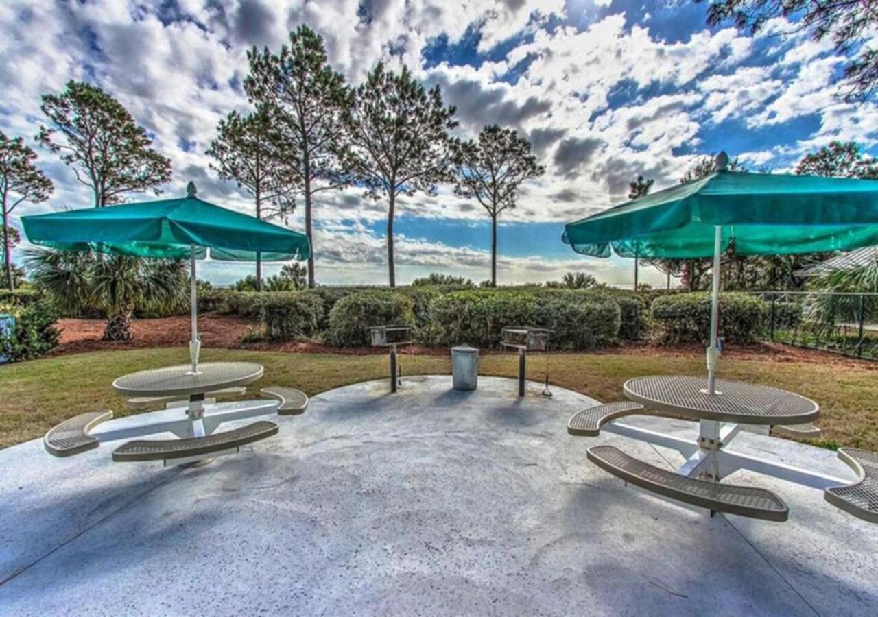 Ocean Dunes Villas: Beachfront Retreat with Heated Pool Hilton Head Island Exterior photo