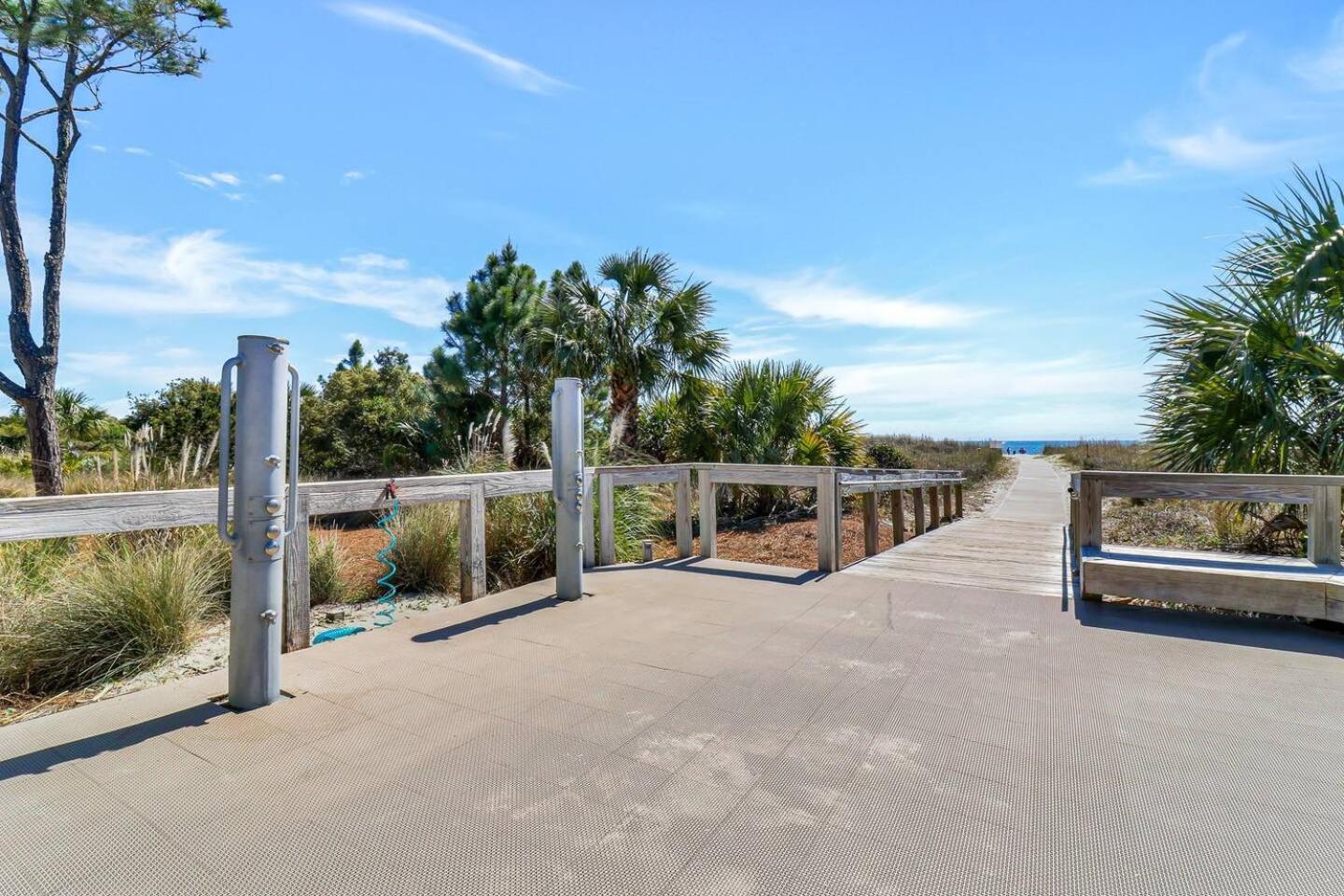 Ocean Dunes Villas: Beachfront Retreat with Heated Pool Hilton Head Island Exterior photo